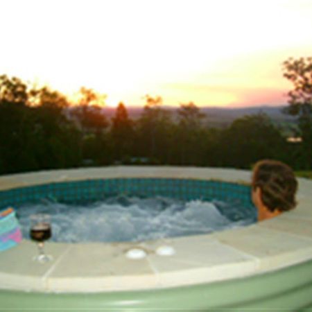 Wallaby Ridge Retreat Mount Tamborine Exterior photo