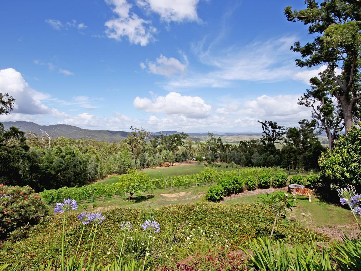 Wallaby Ridge Retreat Mount Tamborine Exterior photo